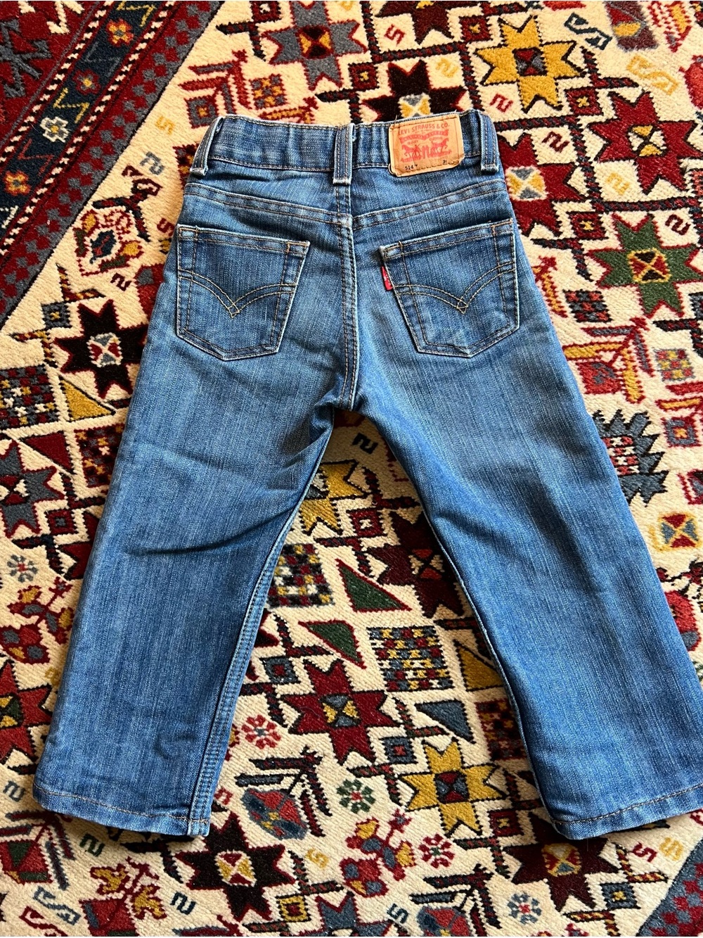 Toddler‎ Levi's 514 Slim Straight Jeans with Back Pocket Detail.